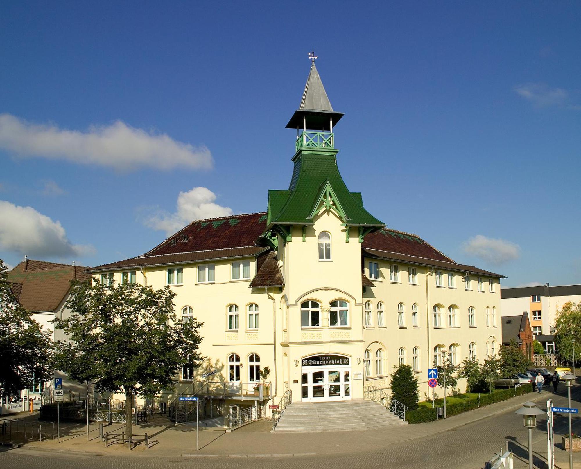 Hotel Duenenschloss Mit Private Spa Зиновиц Екстериор снимка