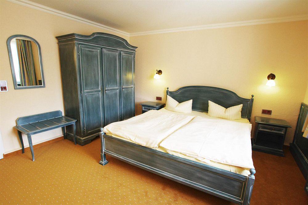 Hotel Duenenschloss Mit Private Spa Зиновиц Екстериор снимка