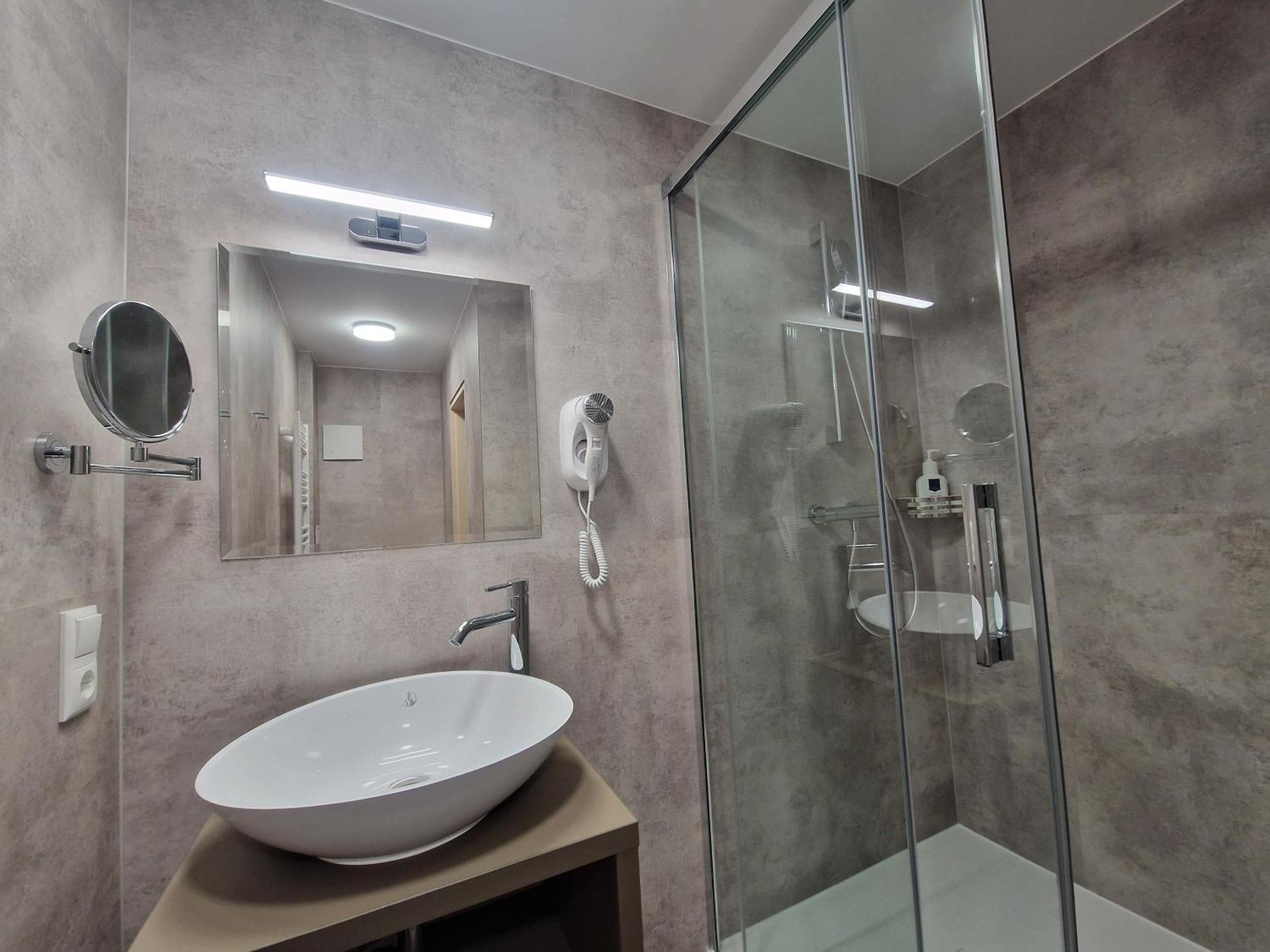 Hotel Duenenschloss Mit Private Spa Зиновиц Екстериор снимка